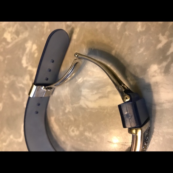 Letter B bracelet - Picture 3 of 4